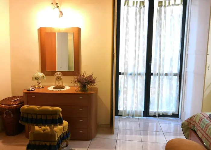 Il Nespolo Салерно